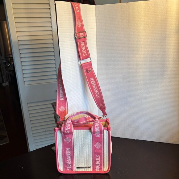 Steven Madden Pink & White Woven Crossbody Bag With Adj Strap & Interior Pockets - Picture 2 of 15